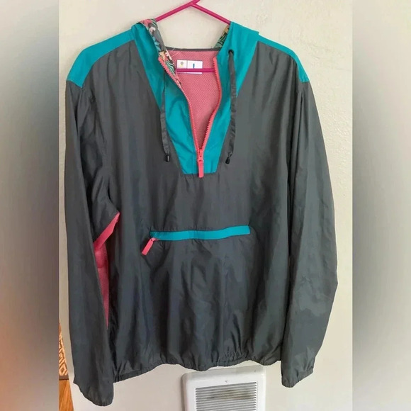 Chubbies, Men's March of the Toucans Packable Windbreaker Dark Gray Size Large - Picture 5 of 7